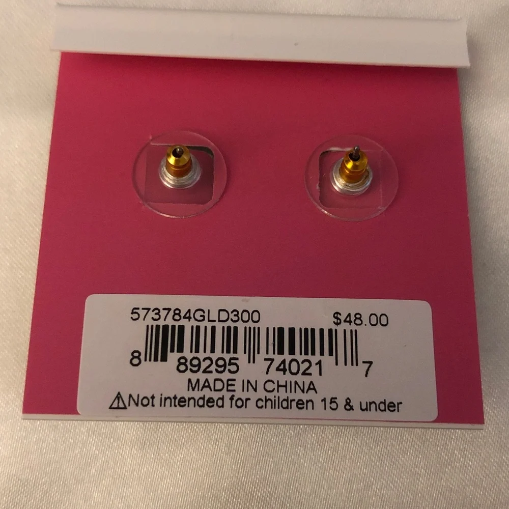 Betsey Johnson Faux Pearl Gold Tone & Green Felt Golf Heart Drop Earrings NWT